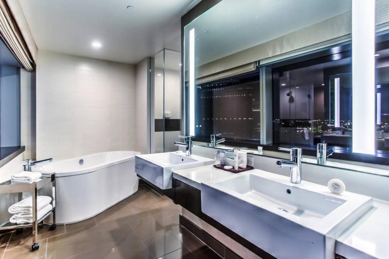 City Center - Panoramic Corner Suite At Vdara Las Vegas Exterior photo
